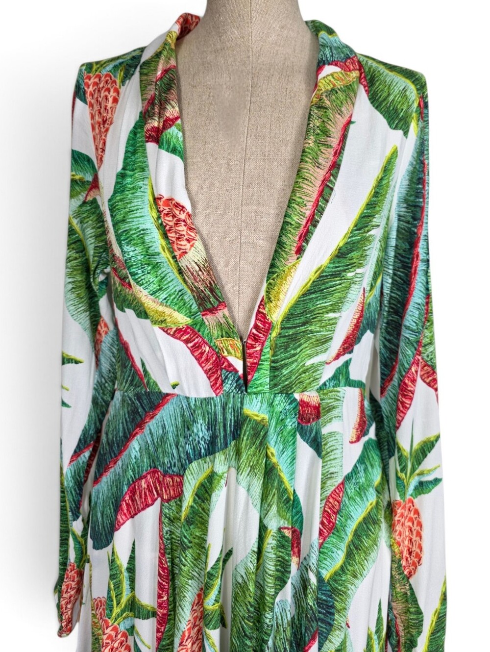 FARM Rio Pineapple Tropical Maxi Dress Womens S White Green Long Sleeve V Neck - Picture 3 of 12